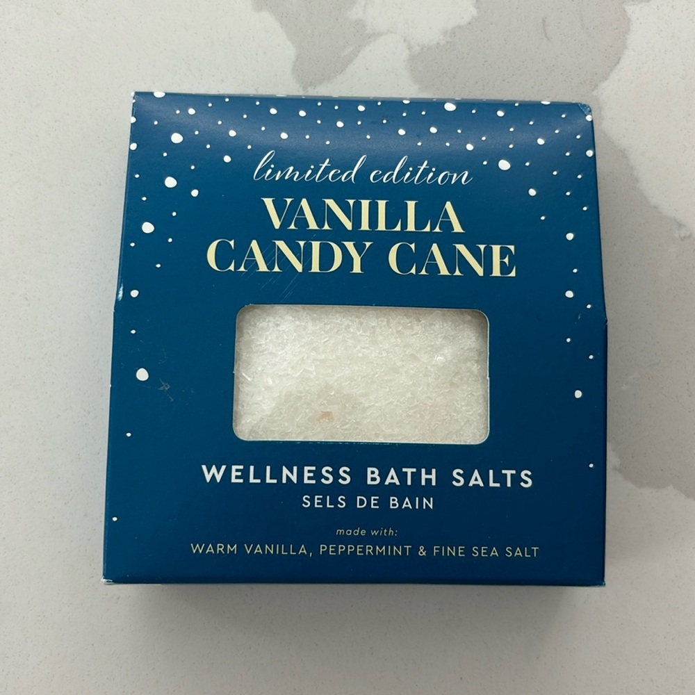Rocky Mountain Limited Edition Vanilla Candy Cane Bath Salts - Picture 1 of 2